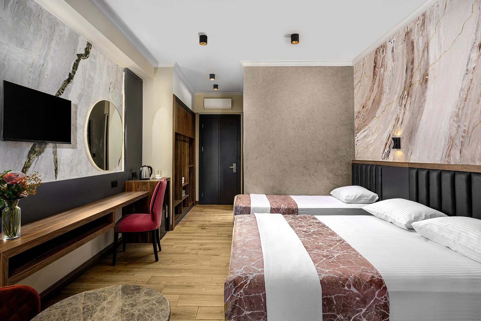 jakuzili-deniz-manzarali-oda-30